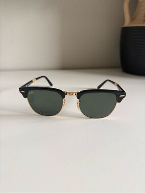 Ray-Ban Clubmaster Folding Sunglasses in Black and Gold with Green Lenses